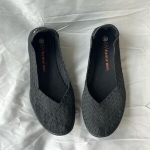 Bernie Mev black ballet flats